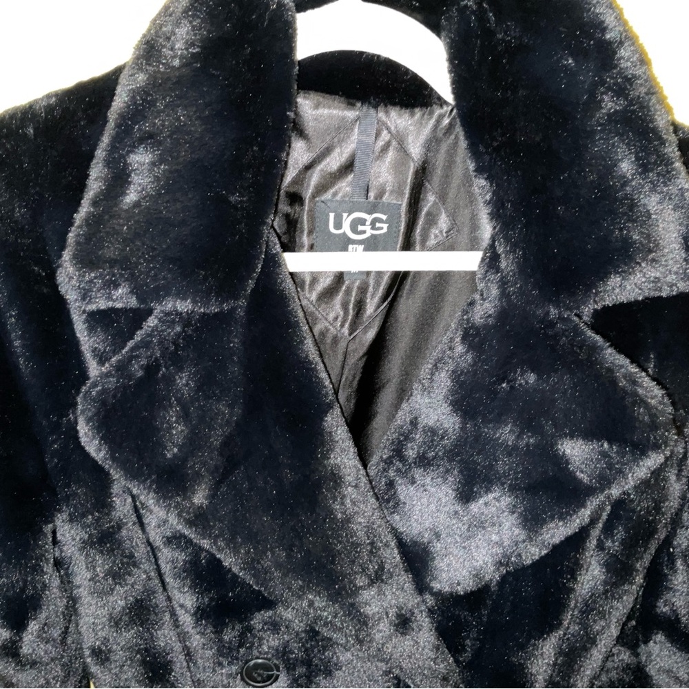 UGG Midnight Black Plush Robe - Picture 8 of 8